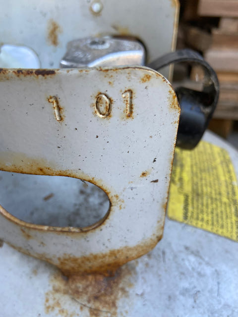 Date Code of January 2001 on propane tank